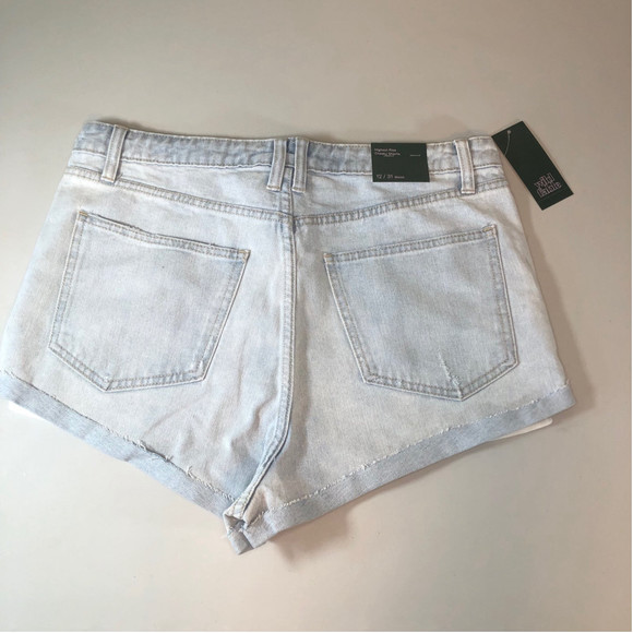 Wild Fable NWT Highest Rise Cheeky Light Wash Distressed Shorts Size 12/31 waist - Picture 7 of 12